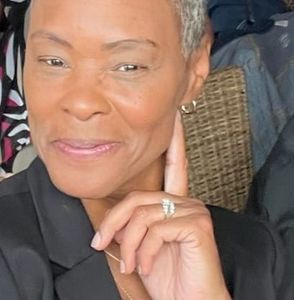 Meet your Posher, Annette